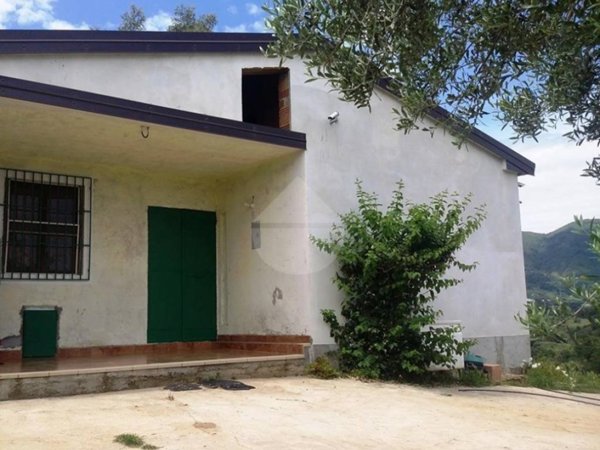 appartamento in vendita a Torano Castello in zona Sartano