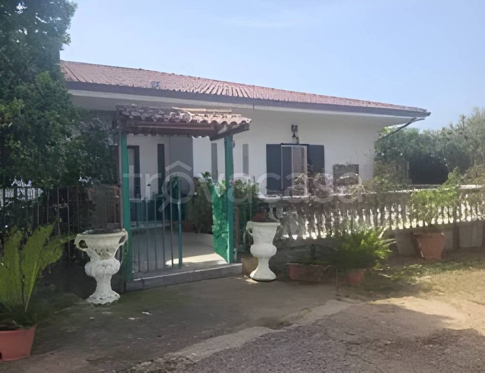 casa indipendente in vendita a Torano Castello in zona Sartano