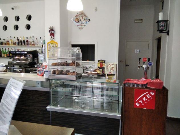 negozio in vendita a Tortora