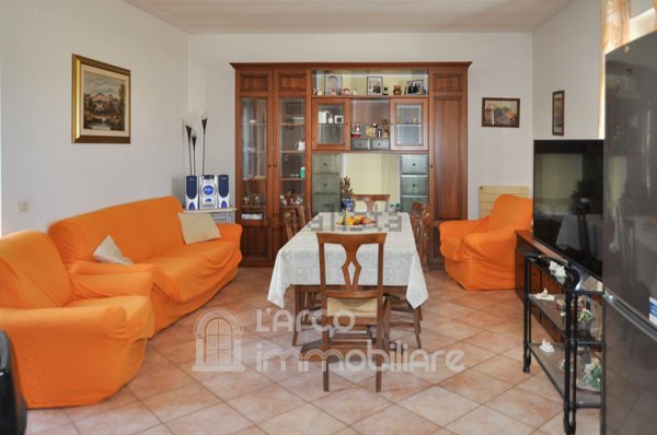 casa indipendente in vendita a Tortora