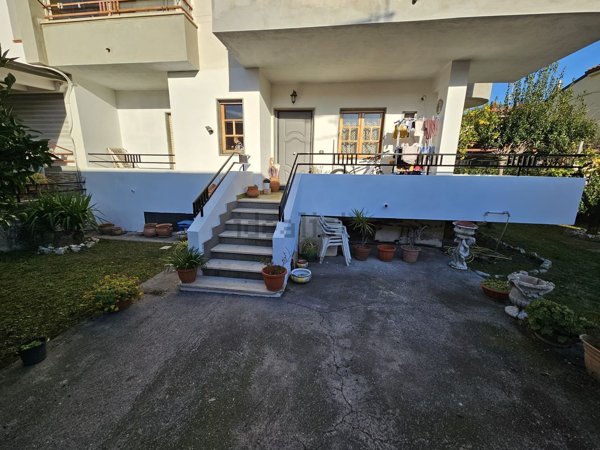 casa indipendente in vendita a Tortora