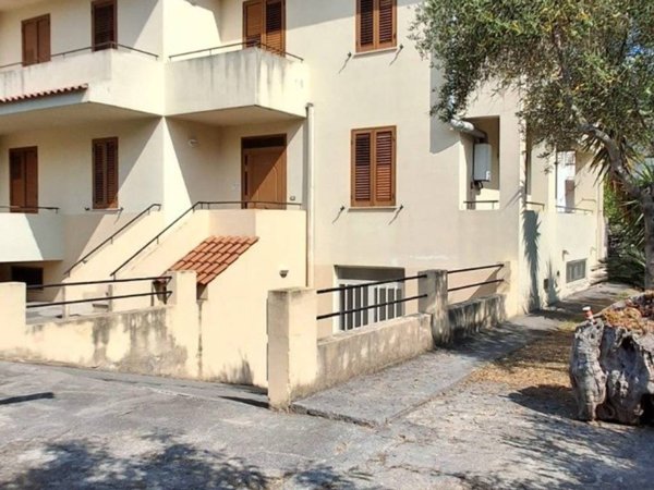 casa indipendente in vendita a Tortora