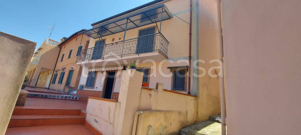 casa indipendente in vendita a Tortora