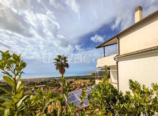 casa indipendente in vendita a Tortora