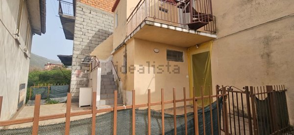 casa indipendente in vendita a Tortora