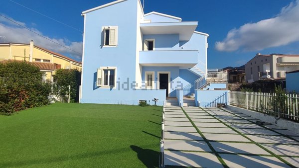 casa indipendente in vendita a Tortora