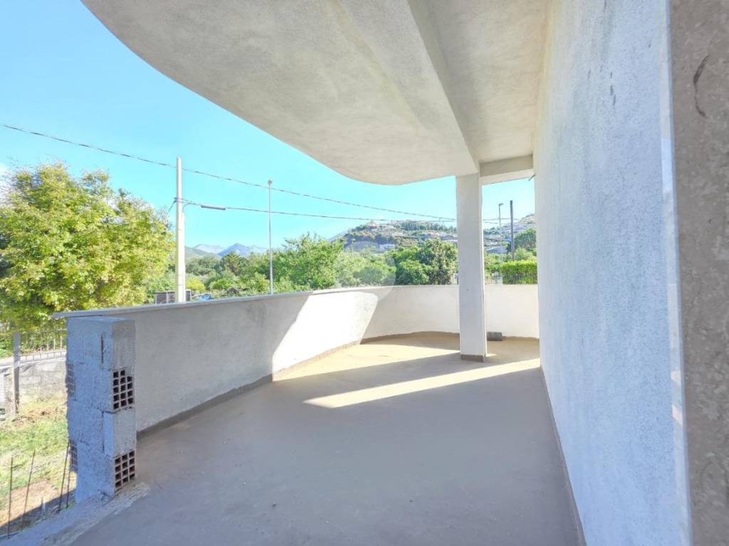 casa indipendente in vendita a Tortora