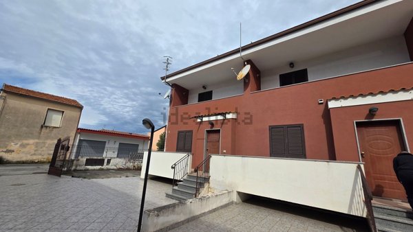 casa indipendente in vendita a Tortora