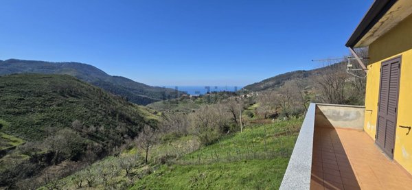 casa indipendente in vendita a Tortora