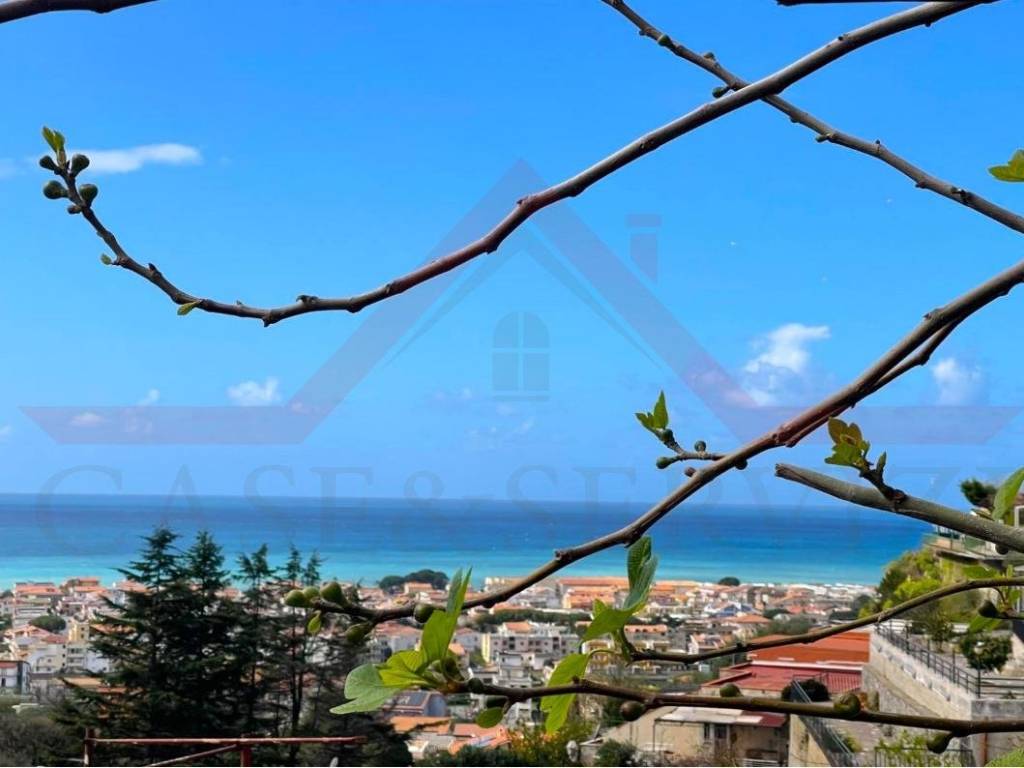 casa indipendente in vendita a Tortora