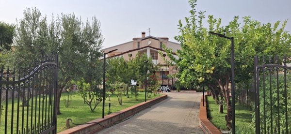 casa indipendente in vendita a Tortora