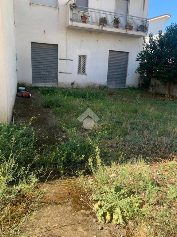 locale commerciale in vendita a Trebisacce