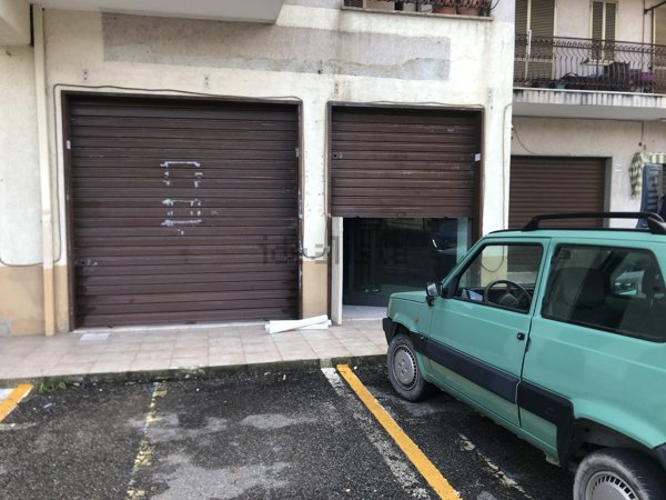 locale commerciale in vendita a Trebisacce