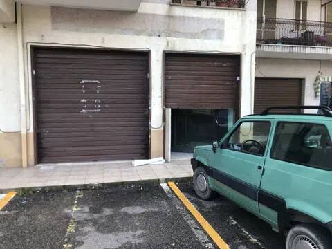 negozio in vendita a Trebisacce