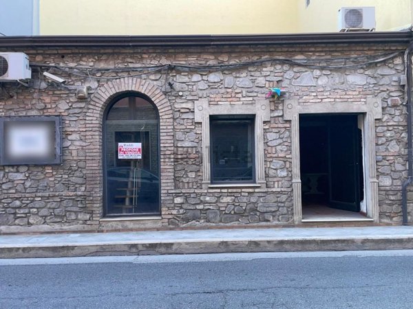 locale commerciale in vendita a Trebisacce
