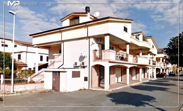 casa indipendente in vendita a Villapiana in zona Lido