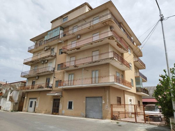 appartamento in vendita a Villapiana in zona Scalo