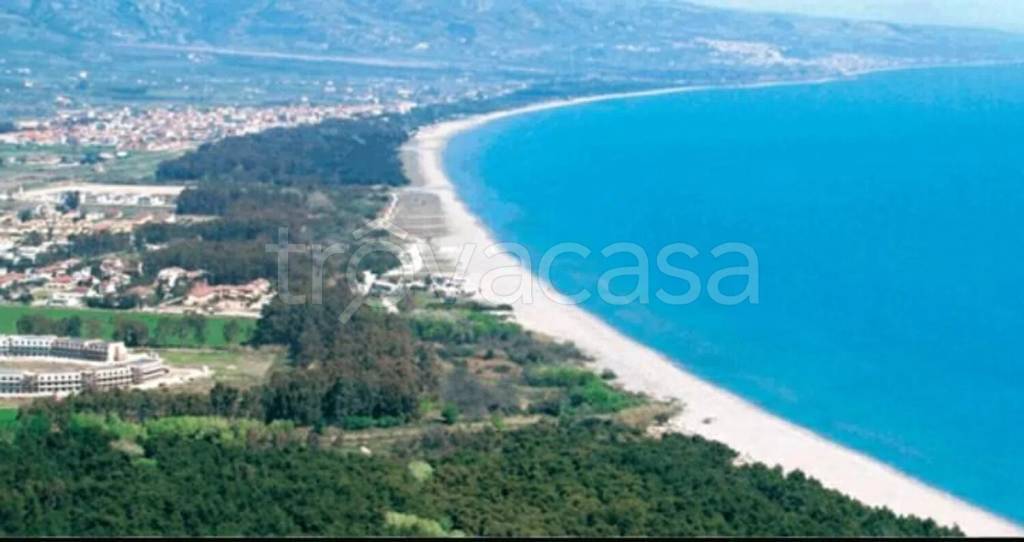 casa indipendente in vendita a Villapiana in zona Scalo