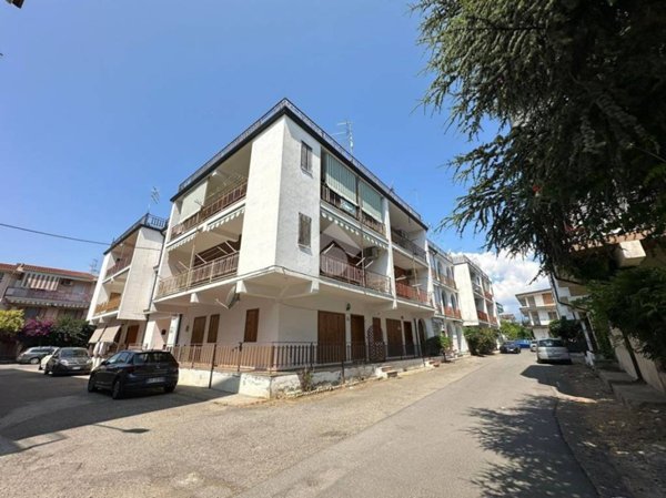 appartamento in vendita a Villapiana in zona Lido