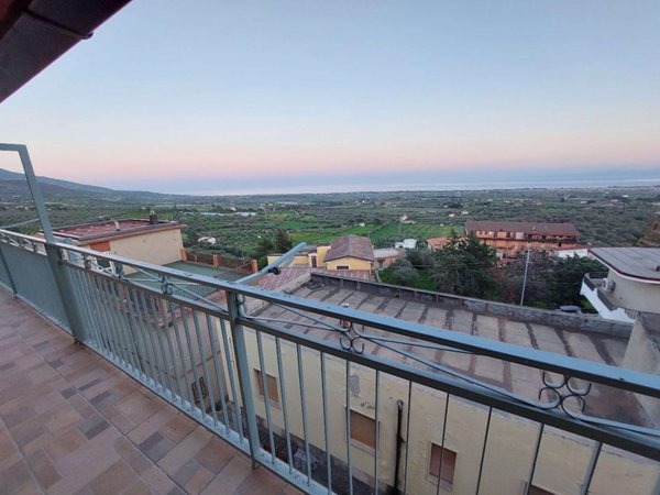 casa indipendente in vendita a Villapiana in zona Lido