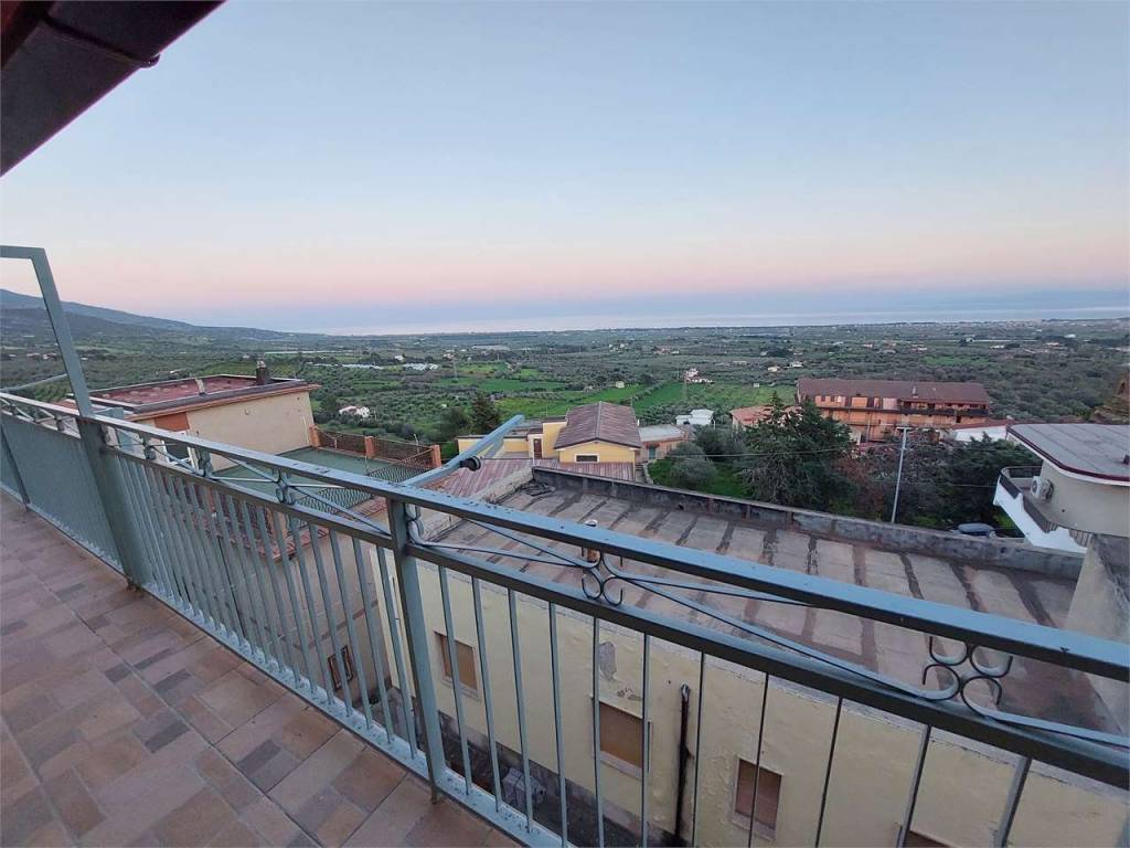 intera palazzina in vendita a Villapiana