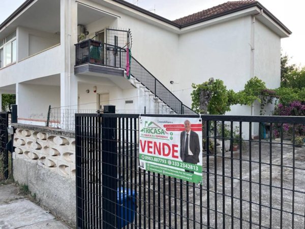 appartamento in vendita a Villapiana in zona Lido