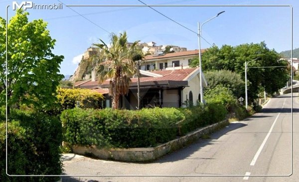 negozio in vendita a Villapiana in zona Villapiana Centro