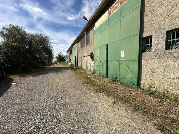 capannone in vendita a Villapiana in zona Lido