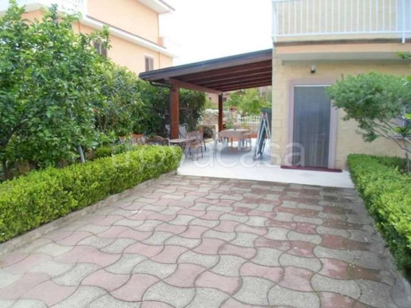 appartamento in vendita a Villapiana in zona Lido