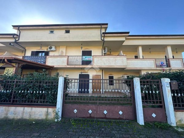 casa indipendente in vendita a Villapiana in zona Lido