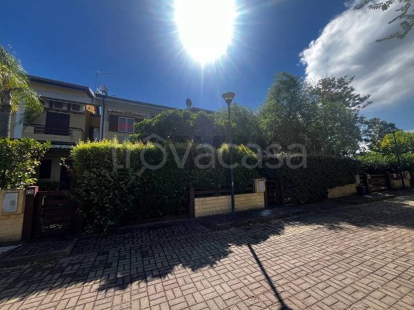 casa indipendente in vendita a Villapiana in zona Lido