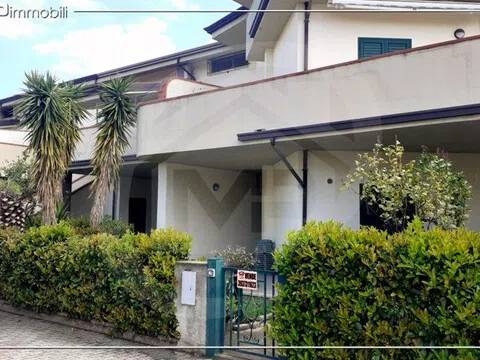 appartamento in vendita a Villapiana in zona Scalo