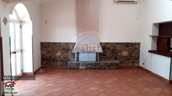 locale commerciale in vendita a Villapiana in zona Villapiana Centro