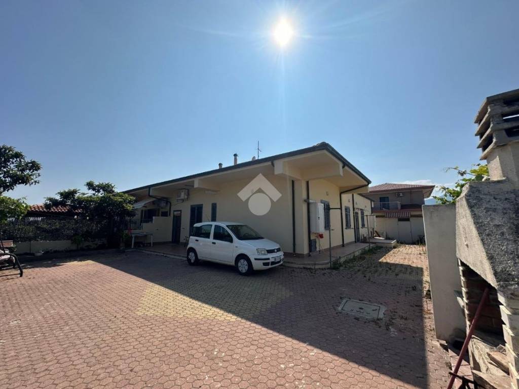 appartamento in vendita a Villapiana in zona Scalo