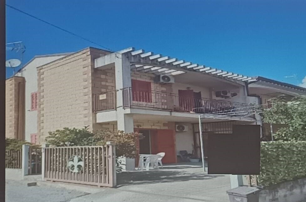 casa indipendente in vendita a Villapiana in zona Lido