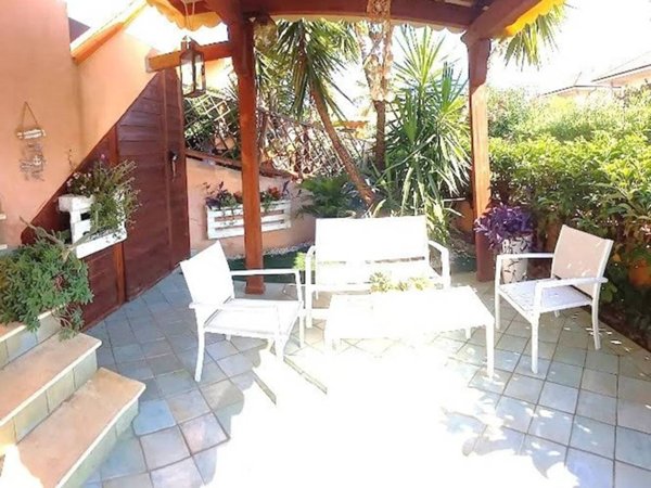 casa indipendente in vendita a Villapiana in zona Lido