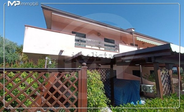 casa indipendente in vendita a Villapiana in zona Lido