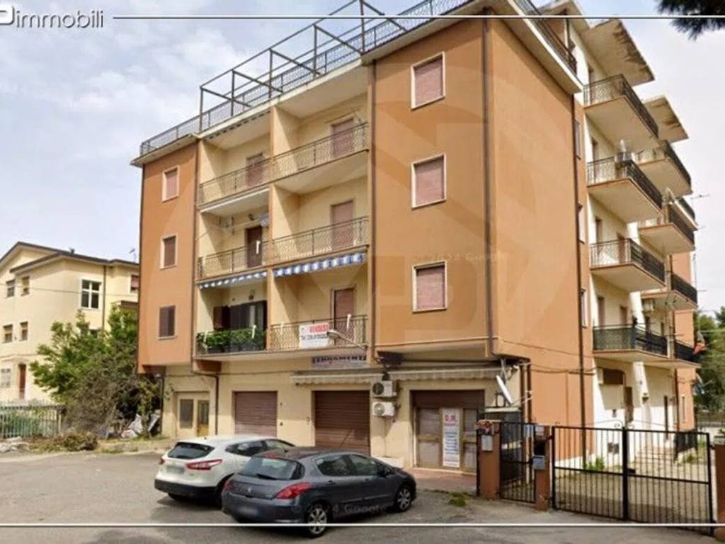 appartamento in vendita a Villapiana in zona Lido