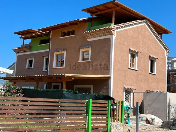 casa indipendente in vendita a Villapiana in zona Lido