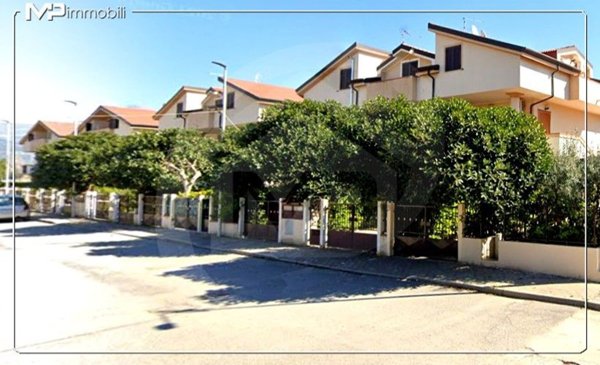 appartamento in vendita a Villapiana in zona Lido