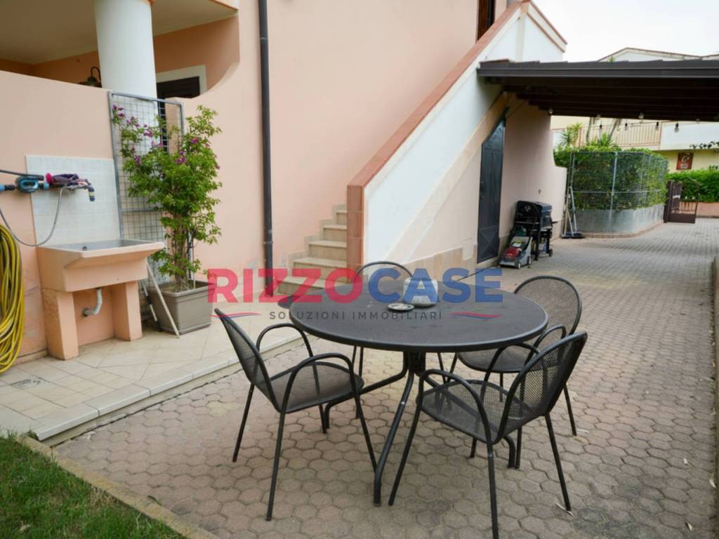 casa semindipendente in vendita a Villapiana in zona Scalo