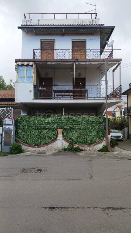 casa indipendente in vendita a Villapiana in zona Lido