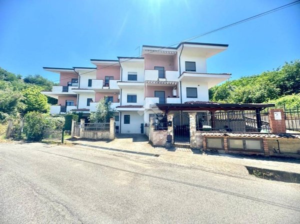 casa indipendente in vendita a Zumpano