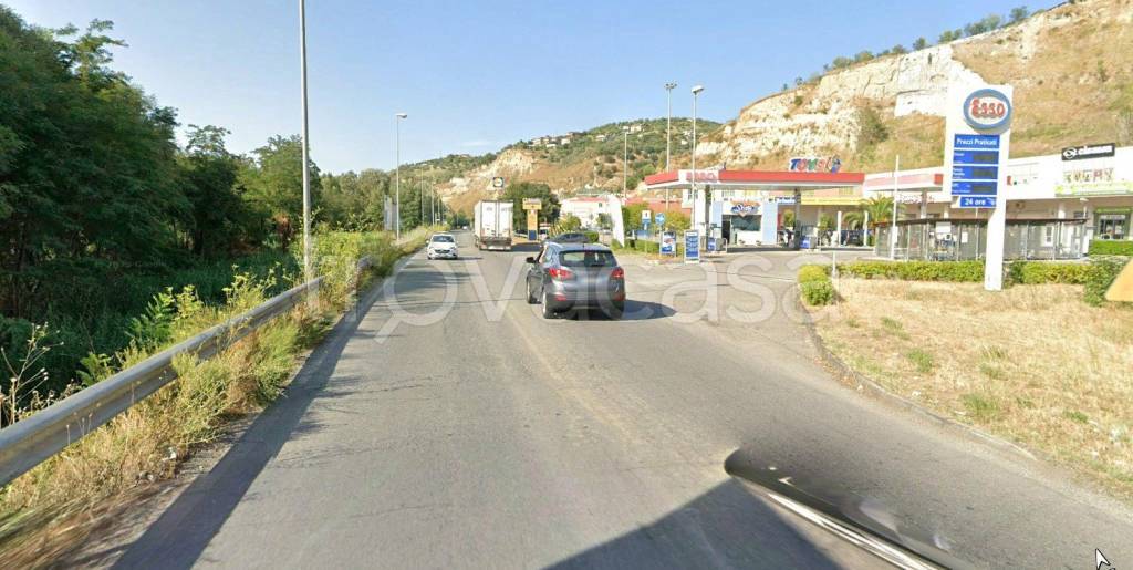 negozio in vendita a Zumpano