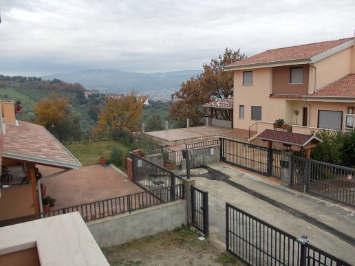 casa indipendente in vendita a Zumpano