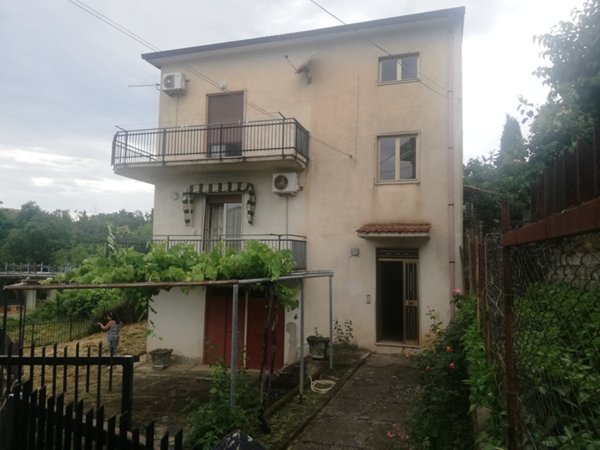 appartamento in vendita a Casali del Manco in zona Serra Pedace