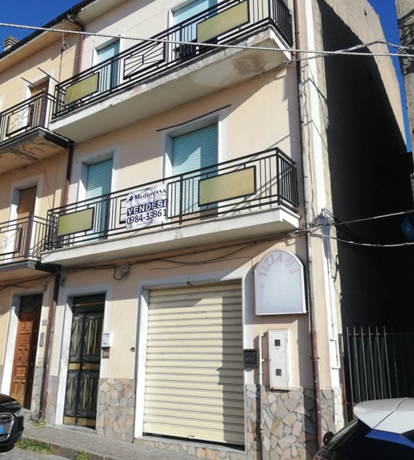 casa indipendente in vendita a Casali del Manco in zona Spezzano Piccolo