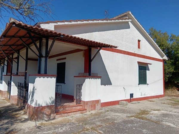 casa indipendente in vendita a Casali del Manco in zona Casole Bruzio