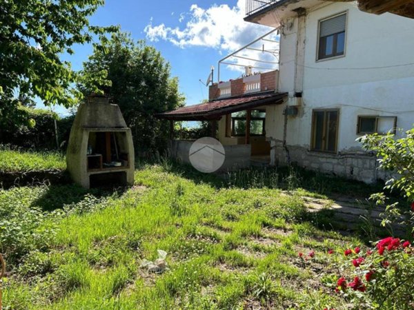 appartamento in vendita a Casali del Manco in zona Spezzano Piccolo