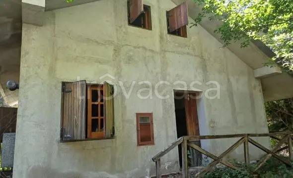 casa indipendente in vendita a Casali del Manco in zona Lorica